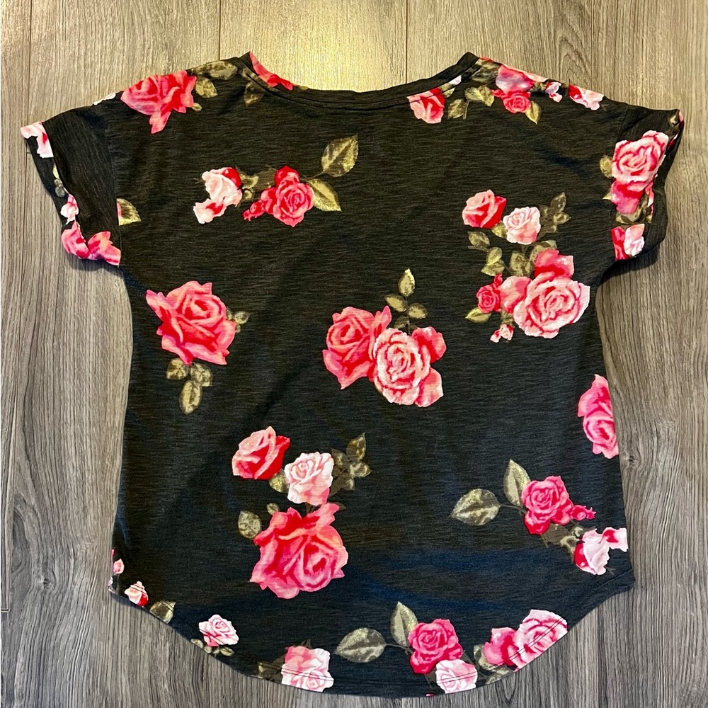 Cuffed sleeve Roses Tee 24/7 - Picture 4 of 7